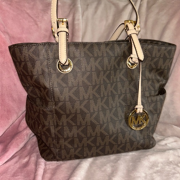 Michael Kors Tote - Picture 2 of 13